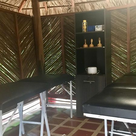 Palomino Breeze Hostal Buitenkant foto